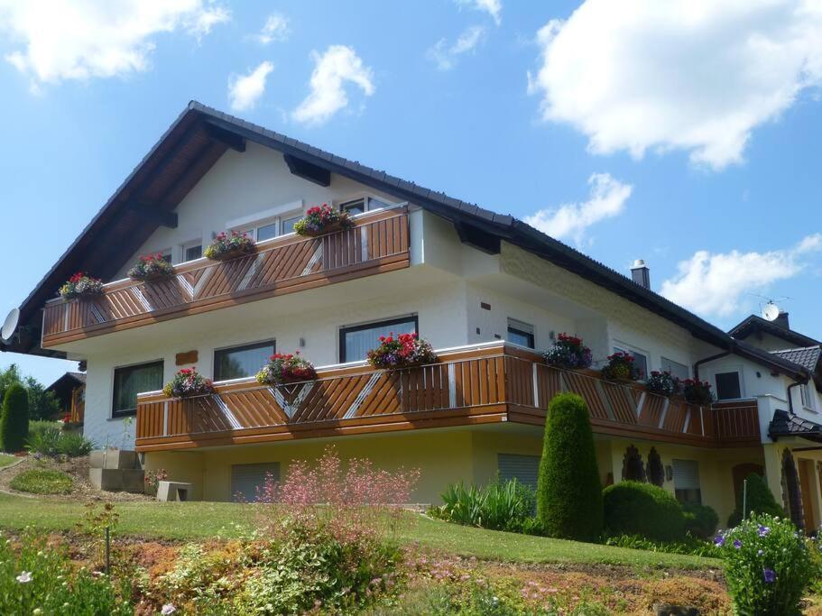 Moderne Ferienwohnung - Neu Renoviert - Ruhige Lage Вальдахталь Экстерьер фото